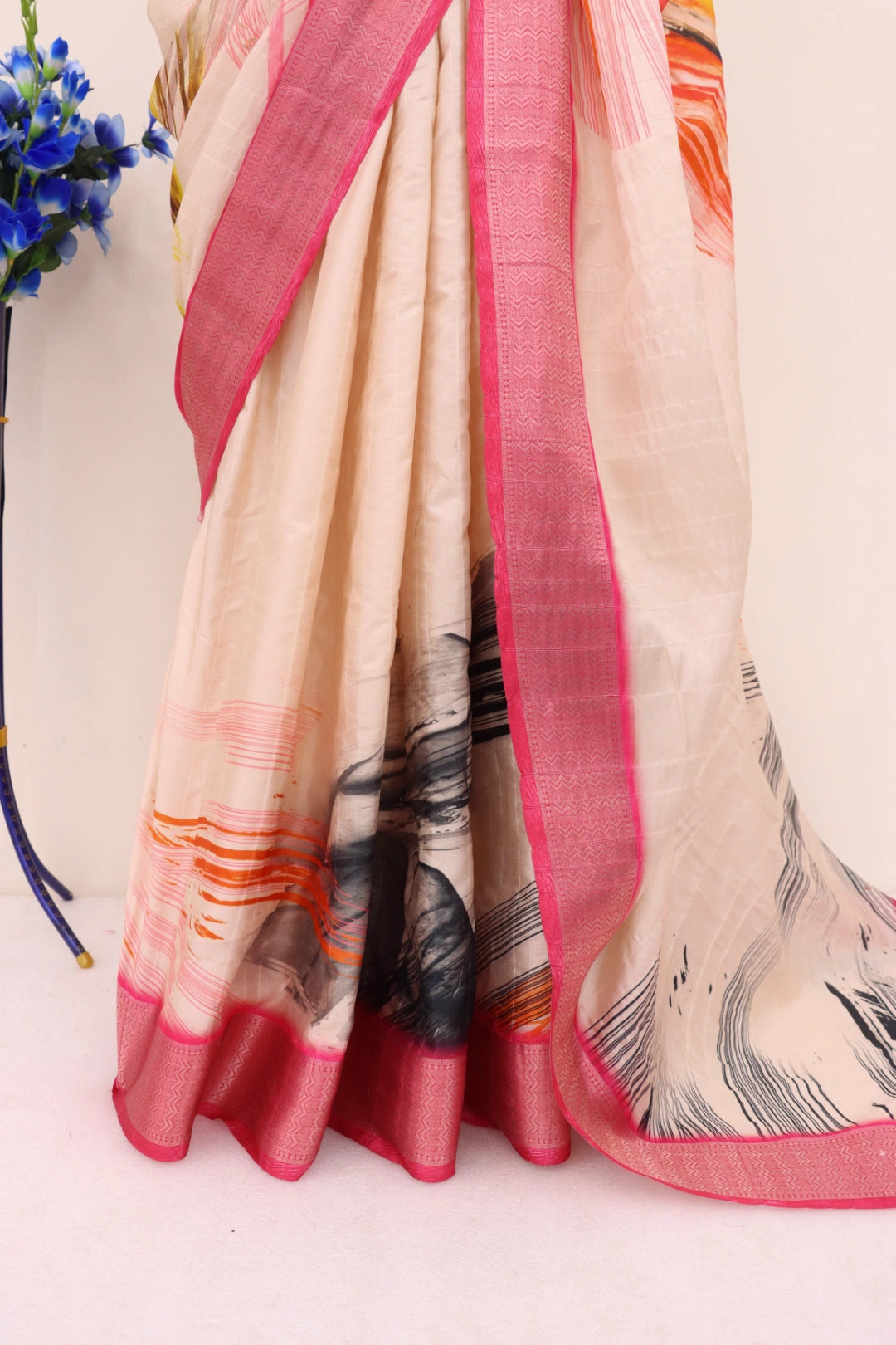 cream colour saree with pink border